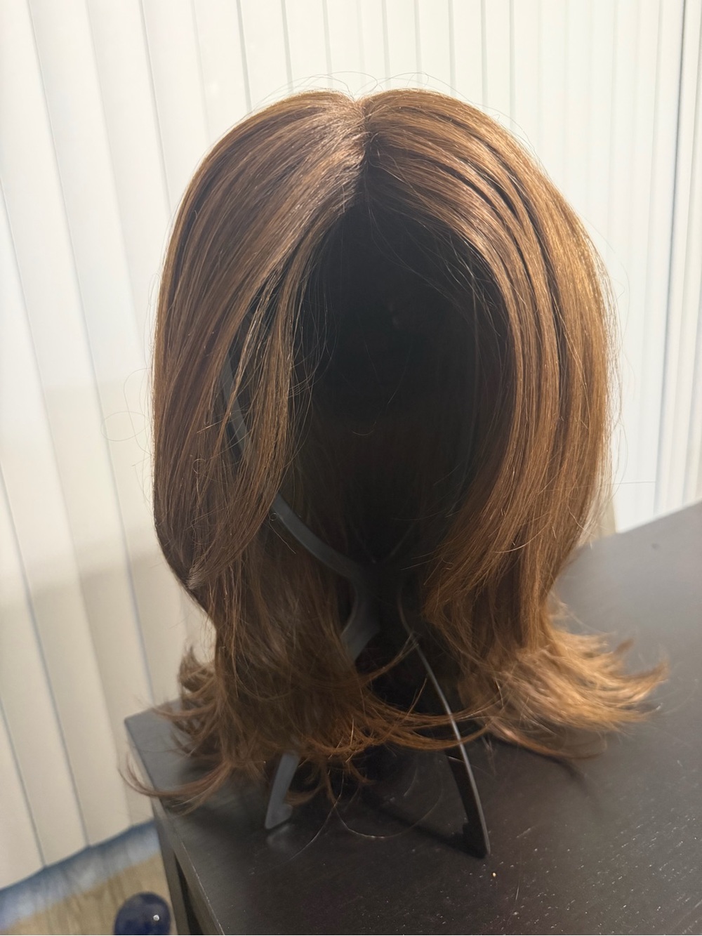 18” Light Brown Layered Women's Wig - Natural Shine